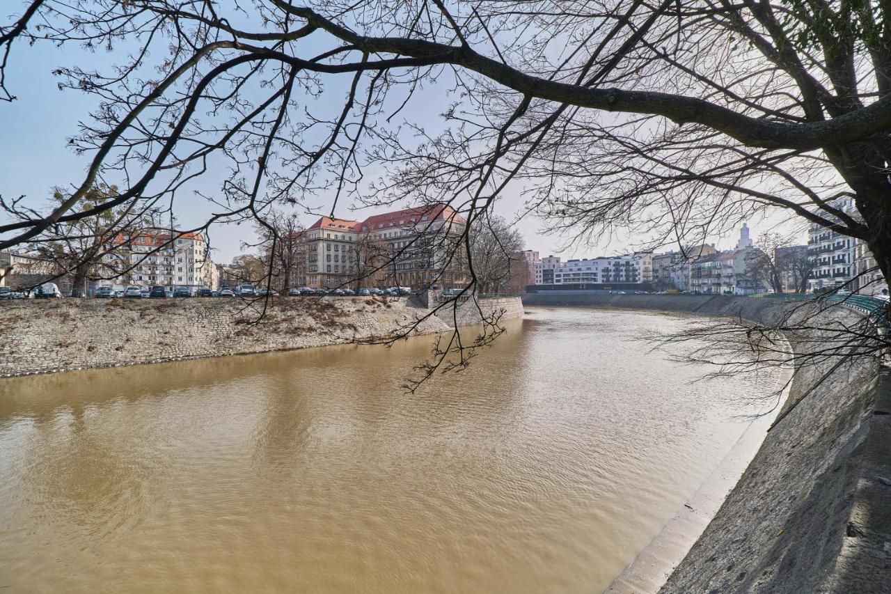 Under The Wroclove Sky By Noclegi Renters Wroclaw Bagian luar foto